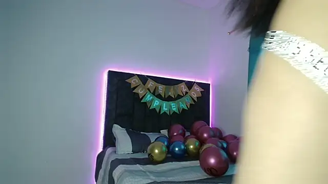 IssabellaLopez online show from 14, 11, 2025