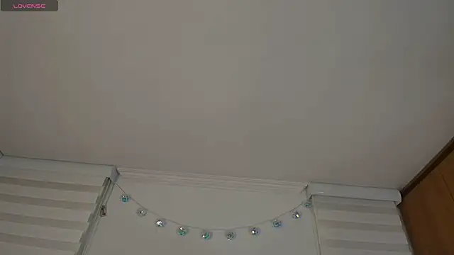 venusleroy  online show from 3, 3, 2026