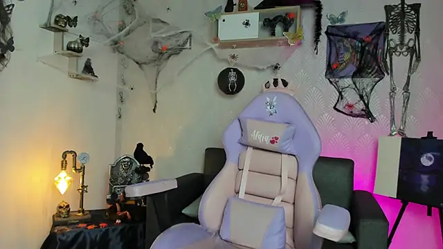 Snapshot of Alaia_Love77 chatting on 28, 10, 2025 Alaia Love77 online show from 28, 10, 2025