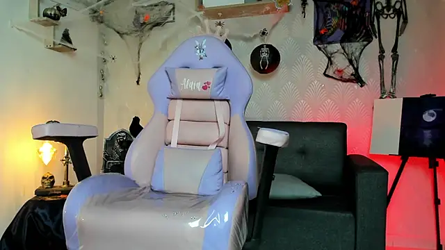 Snapshot of Alaia_Love77 chatting on 31, 10, 2025 Alaia Love77 online show from 31, 10, 2025