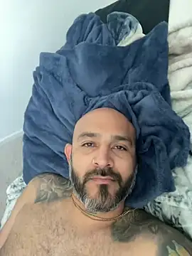 Snapshot of tylergigo chatting on 27, 1, 2025 tylergigo online show from 27, 1, 2025