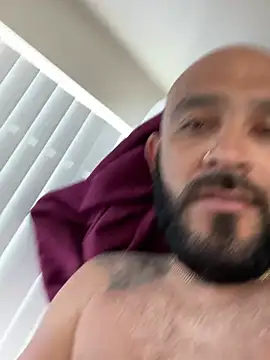 Snapshot of tylergigo chatting on 18, 3, 2025 tylergigo online show from 18, 3, 2025