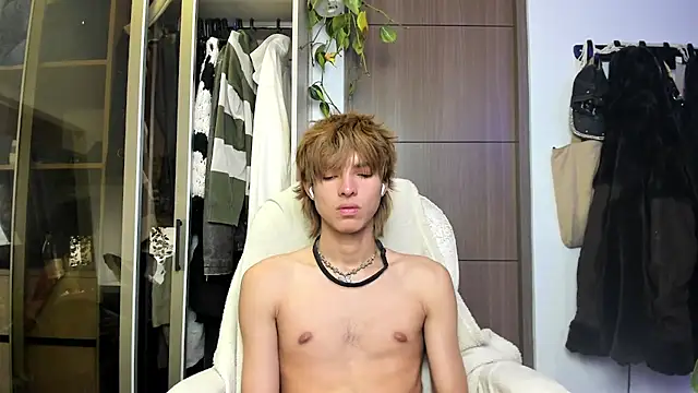 santy-kitty online show from 27, 2, 2025