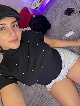 anniemorgan01 online show from 7, 10, 2025