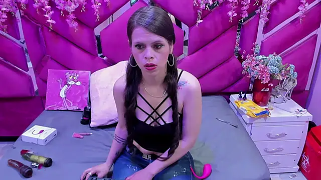 Mariana Benett online show from 29, 9, 2025