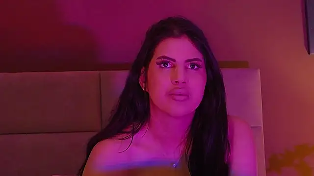 GiuliaHarvey online show from 2, 2, 2025