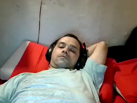 Snapshot of Lolosalvage83 chatting on 4, 3, 2025 Lolosalvage83 online show from 4, 3, 2025