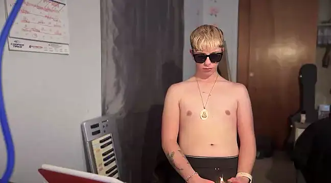 twentywithafelonyy online show from 11, 1, 2025