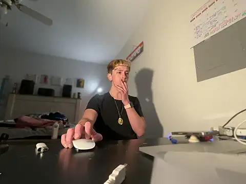 twentywithafelonyy online show from 23, 1, 2025