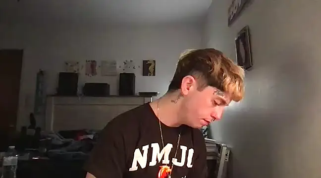 twentywithafelonyy online show from 4, 3, 2025