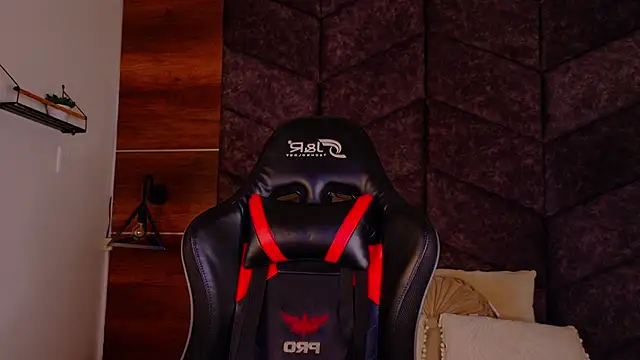 ParisFox  online show from 20, 2, 2026