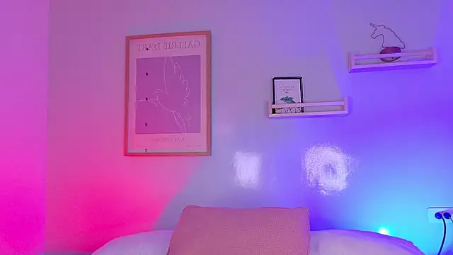 ParisFox  online show from 14, 3, 2026