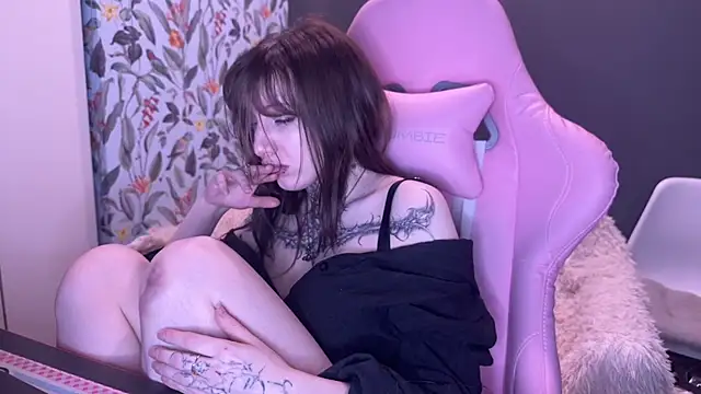 moundliicht1 online show from 4, 5, 2026