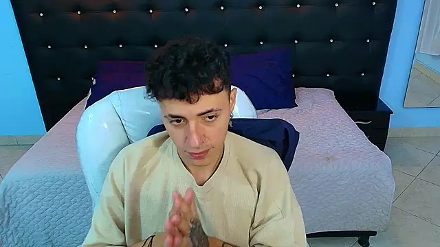 Lobo 17  online show from 15, 1, 2025