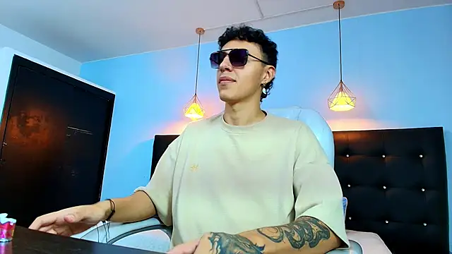 Lobo 17  online show from 26, 2, 2025