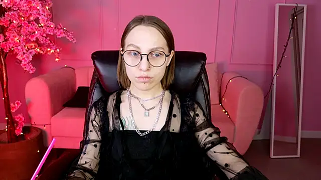 Snapshot of AphexQueen chatting on 27, 1, 2025 AphexQueen online show from 27, 1, 2025