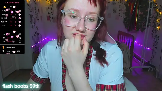 KrisTyBooBsin online show from 28, 2, 2025