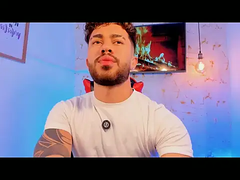 Snapshot of rikkostuff chatting on 21, 10, 2025 rikkostuff online show from 21, 10, 2025