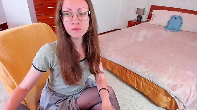 Pantyhose Mila online show from 19, 7, 2026
