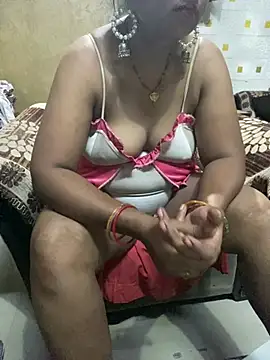Tameesh sexy mistress online show from 5, 7, 2026