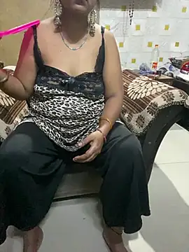 Tameesh sexy mistress online show from 20, 7, 2026