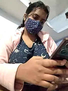 Snapshot of Priya_Strip chatting on 7, 1, 2025 Priya Strip online show from 7, 1, 2025