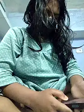 Snapshot of Priya_Strip chatting on 20, 1, 2025 Priya Strip online show from 20, 1, 2025