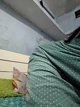 Snapshot of Priya_Strip chatting on 24, 1, 2025 Priya Strip online show from 24, 1, 2025