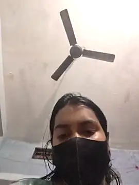 Snapshot of Priya_Strip chatting on 18, 2, 2025 Priya Strip online show from 18, 2, 2025