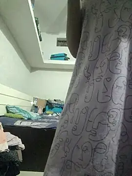 Snapshot of Priya_Strip chatting on 12, 10, 2025 Priya Strip online show from 12, 10, 2025