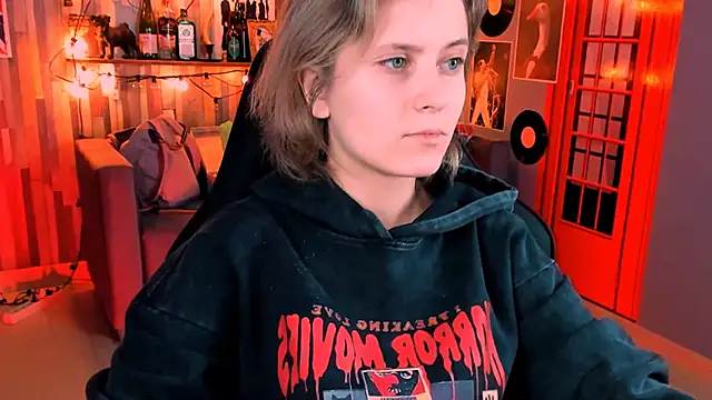 Snapshot of LolaAsmus chatting on 18, 12, 2024 LolaAsmus online show from 18, 12, 2024