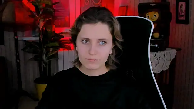 Snapshot of LolaAsmus chatting on 21, 12, 2024 LolaAsmus online show from 21, 12, 2024