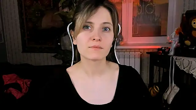 Snapshot of LolaAsmus chatting on 10, 1, 2025 LolaAsmus online show from 10, 1, 2025