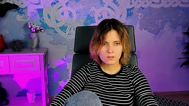 Snapshot of LolaAsmus chatting on 31, 1, 2025 LolaAsmus online show from 31, 1, 2025