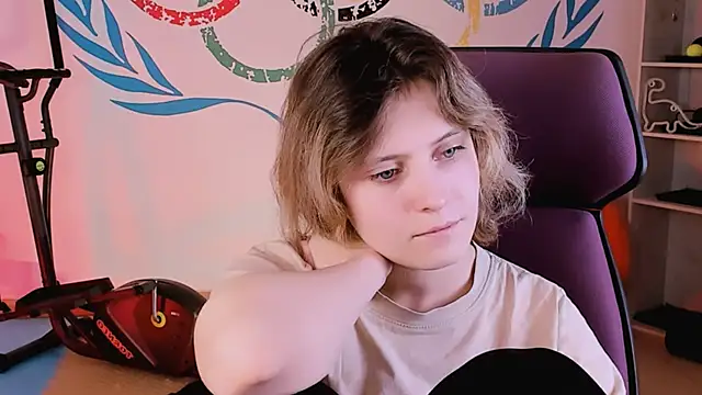 Snapshot of LolaAsmus chatting on 13, 2, 2025 LolaAsmus online show from 13, 2, 2025