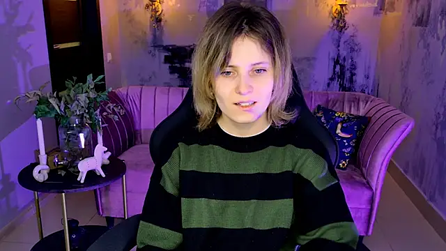 Snapshot of LolaAsmus chatting on 25, 2, 2025 LolaAsmus online show from 25, 2, 2025