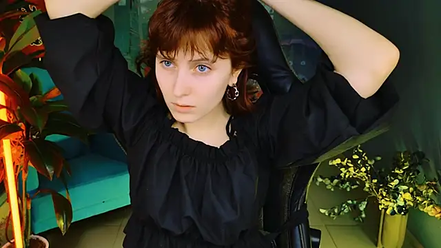 Snapshot of LolaAsmus chatting on 10, 3, 2025 LolaAsmus online show from 10, 3, 2025