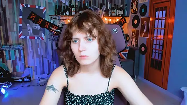 Snapshot of LolaAsmus chatting on 29, 10, 2025 LolaAsmus online show from 29, 10, 2025