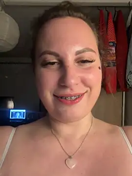 Snapshot of Yanacool007 chatting on 12, 12, 2024 Yanacool007 online show from 12, 12, 2024