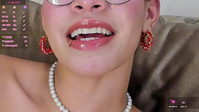 KimHiltton online show from 14, 2, 2025