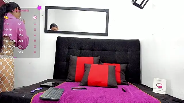 Snapshot of brittany_williams_ chatting on 11, 1, 2025 brittany williams  online show from 11, 1, 2025