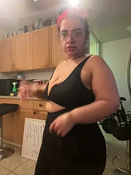 Snapshot of munchbutt28 chatting on 27, 3, 2026 munchbutt28 online show from 27, 3, 2026