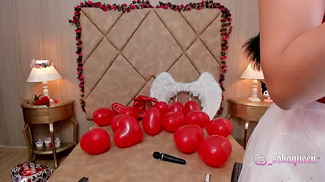 SoffiQueen online show from 9, 2, 2025