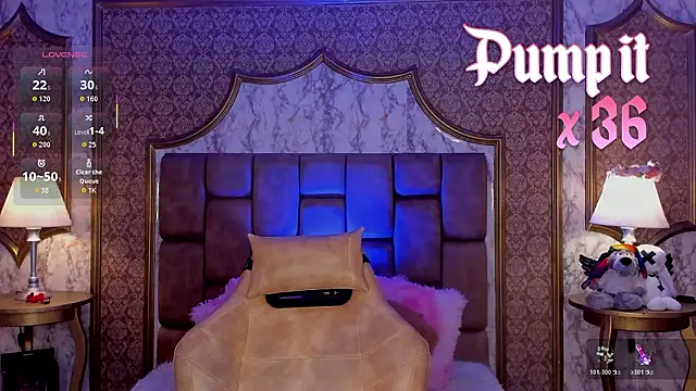 SoffiQueen online show from 2, 2, 2026