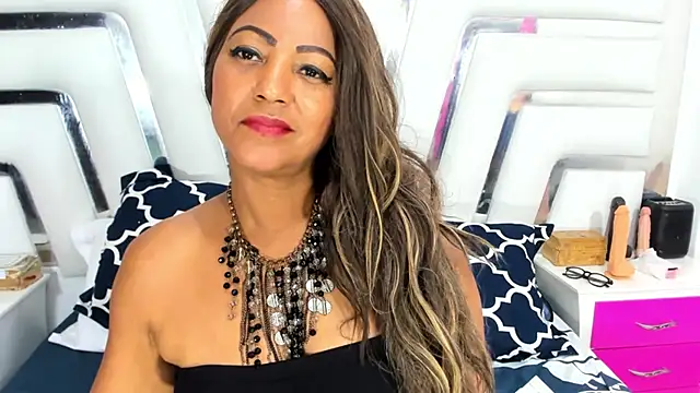 Snapshot of SaraaJhons chatting on 7, 3, 2025 SaraaJhons online show from 7, 3, 2025