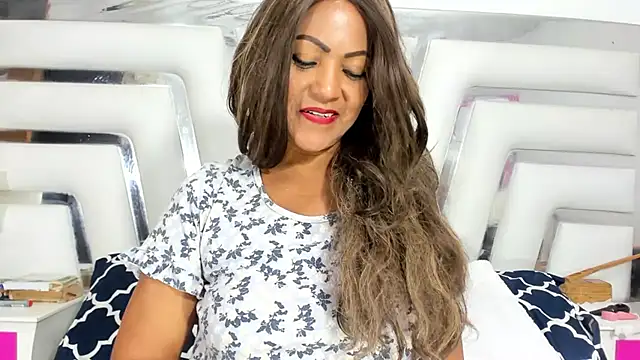 Snapshot of SaraaJhons chatting on 10, 3, 2025 SaraaJhons online show from 10, 3, 2025