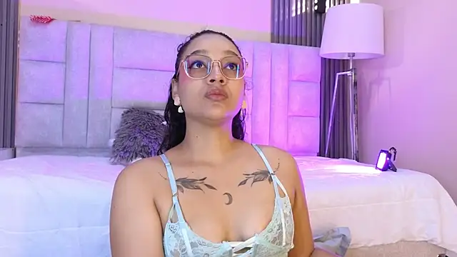EMILYY FOXY online show from 29, 7, 2026