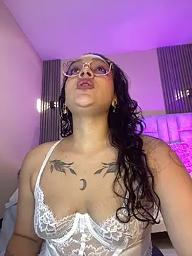 EMILYY FOXY online show from 2, 8, 2026