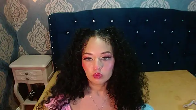 Sofiacowperx online show from 30, 4, 2026