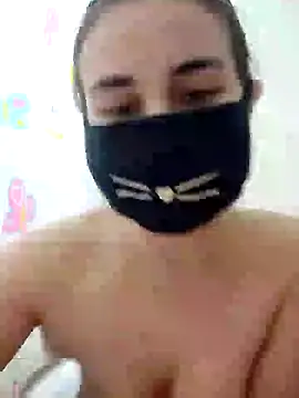 MikaKors online show from 10, 2, 2025